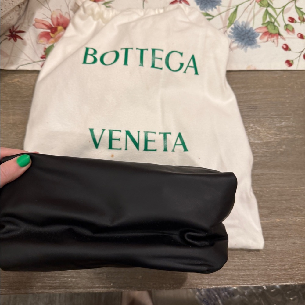 Bottega Veneta Black  unisex Dopp kit Bag